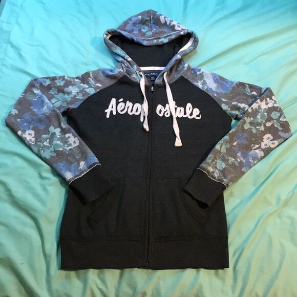 🔹Aéropostale Blue Floral Sweatshirt Junior… - Picture 1 of 3